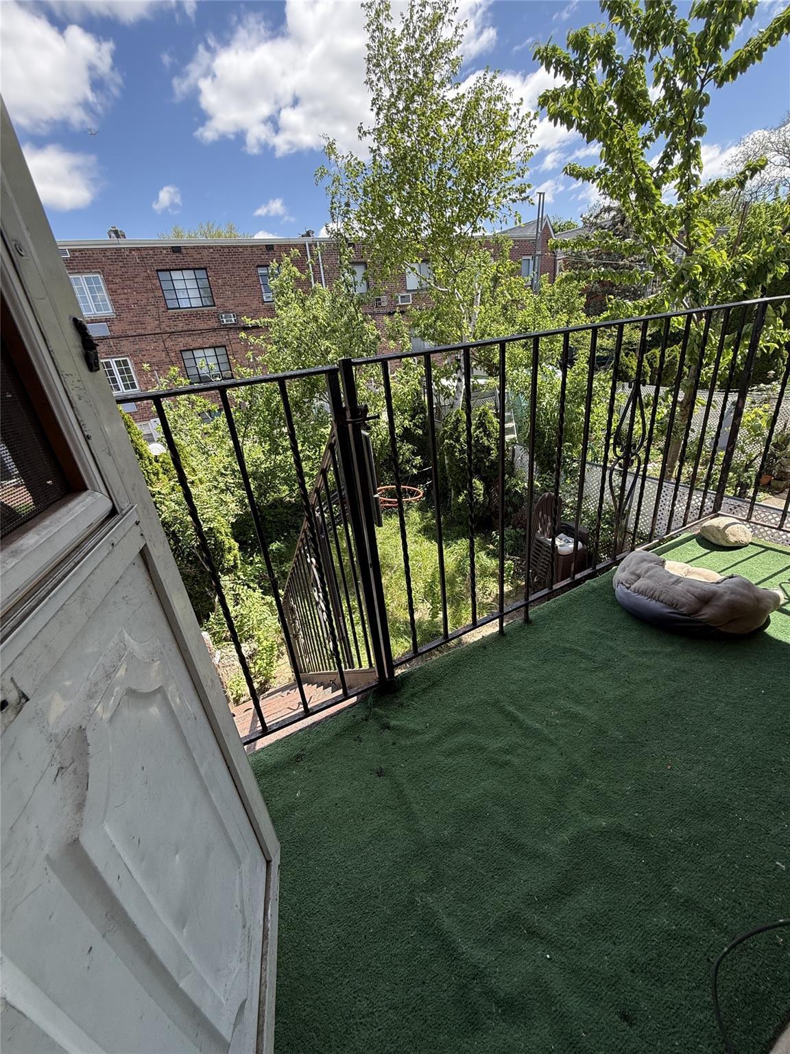 Single Family 69th Pl  Queens, NY 11379, MLS-854827-17