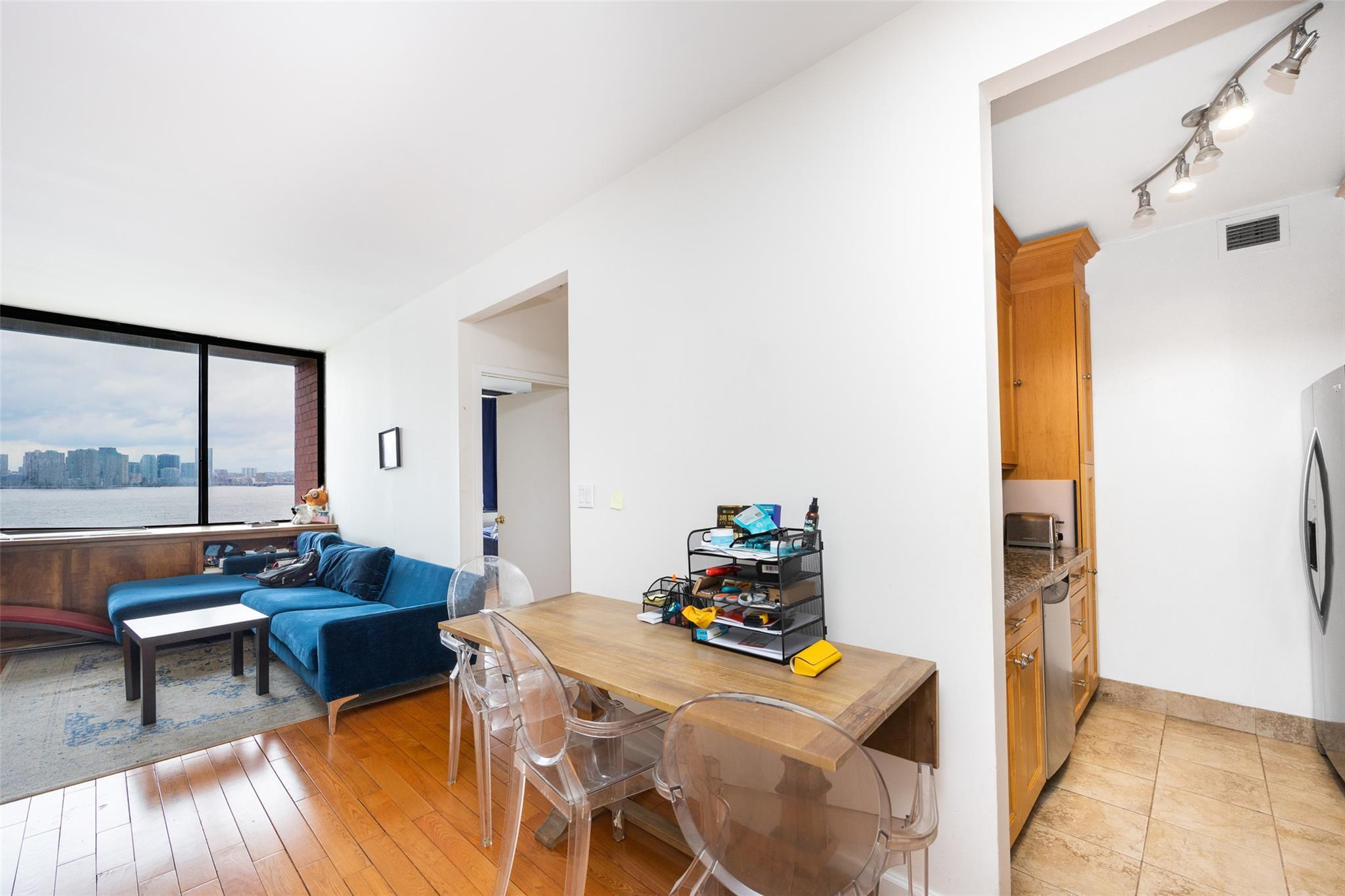 Condo Rector  Manhattan, NY 10280, MLS-854830-10