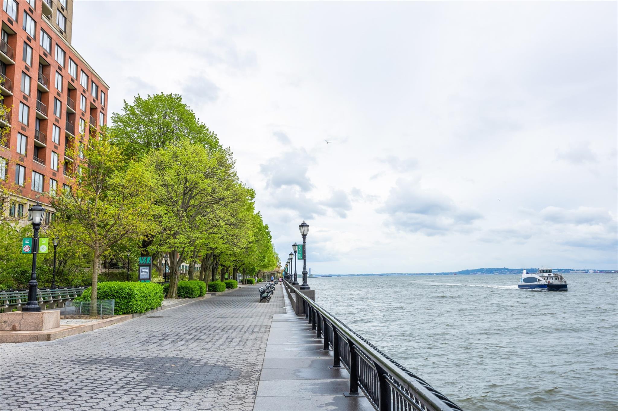 Condo Rector  Manhattan, NY 10280, MLS-854830-15
