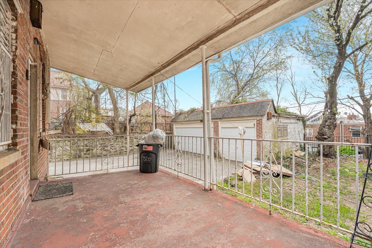 Single Family 231st  Bronx, NY 10466, MLS-854840-29