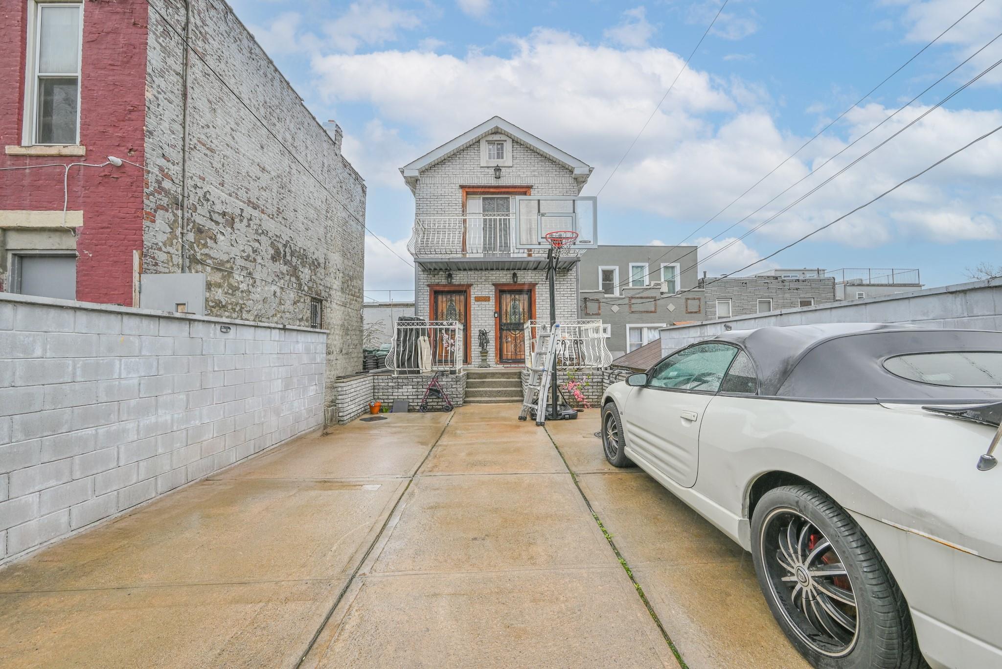 Single Family 12th  Queens, NY 11106, MLS-854847-20