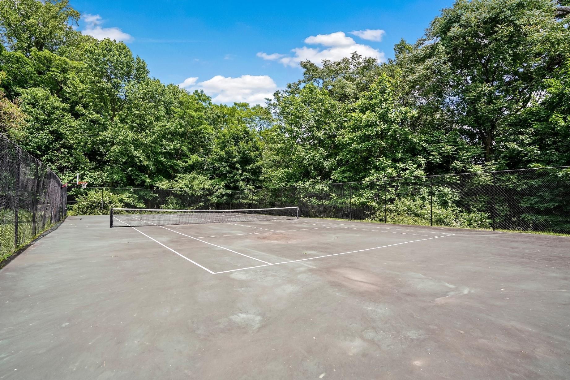 Single Family Hunters Run  Westchester County, NY 10522, MLS-854853-32