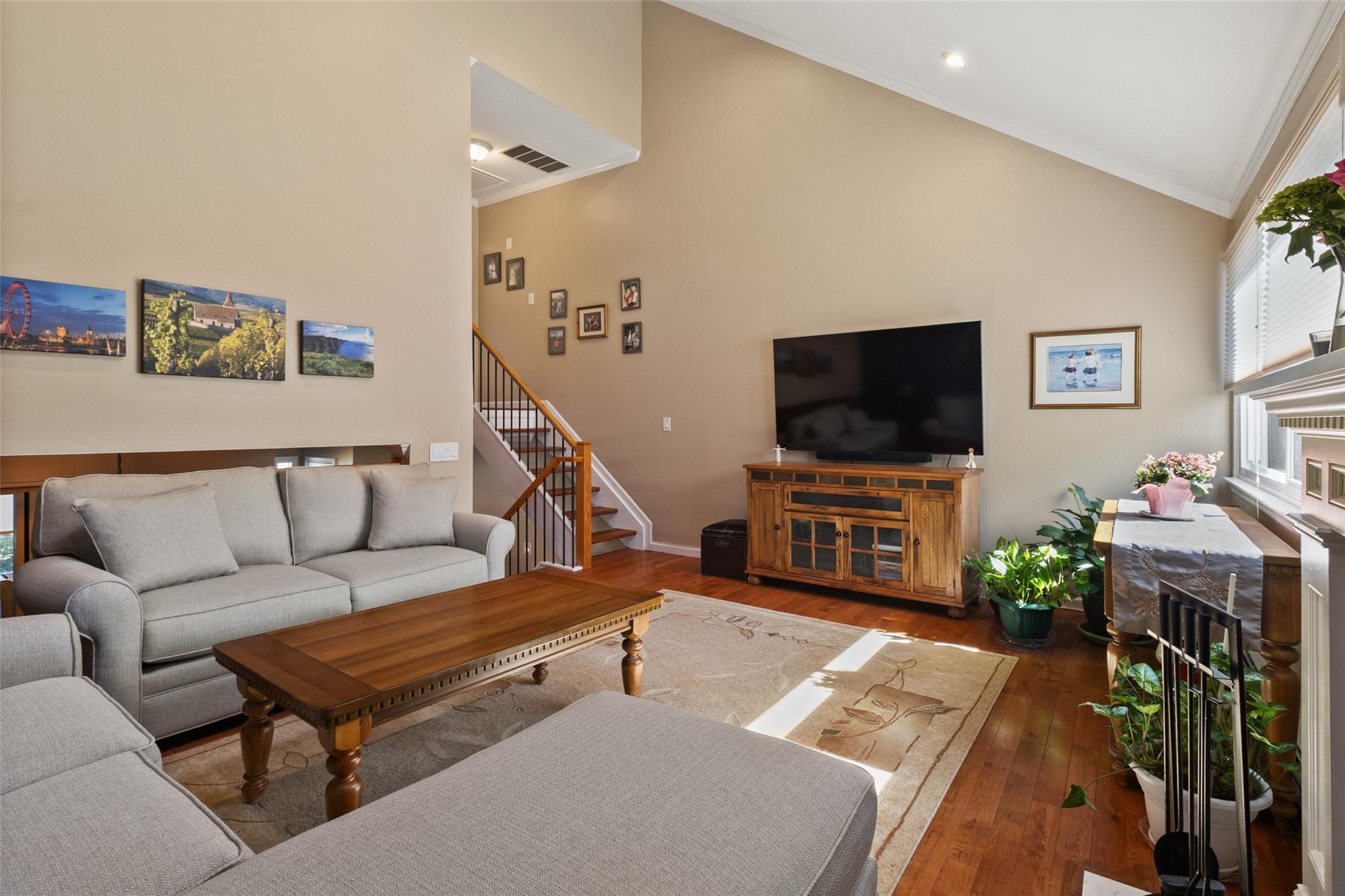Single Family Treetop  Westchester County, NY 10573, MLS-854859-9