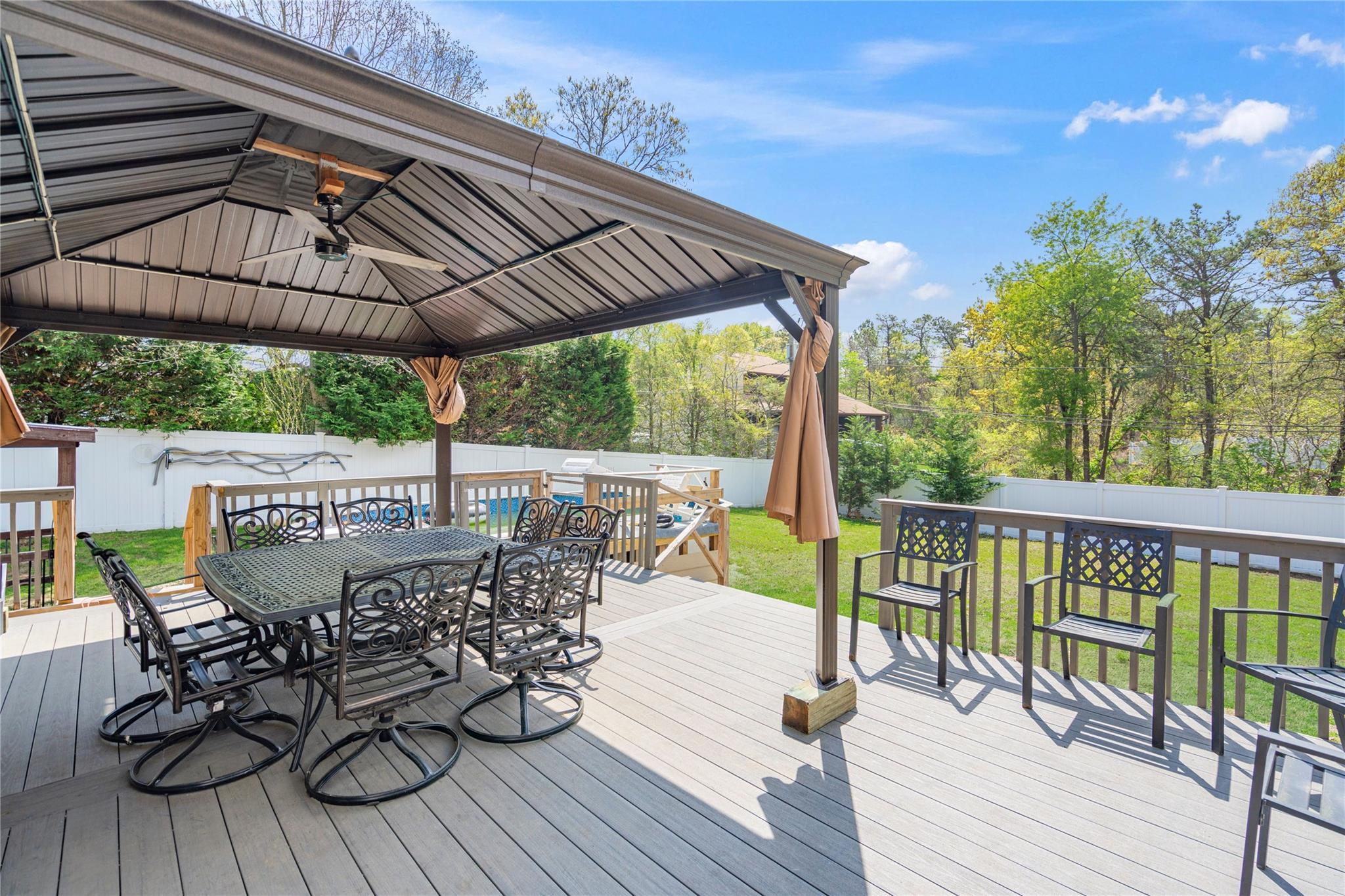 Single Family Antrim  Suffolk County, NY 11738, MLS-854868-27