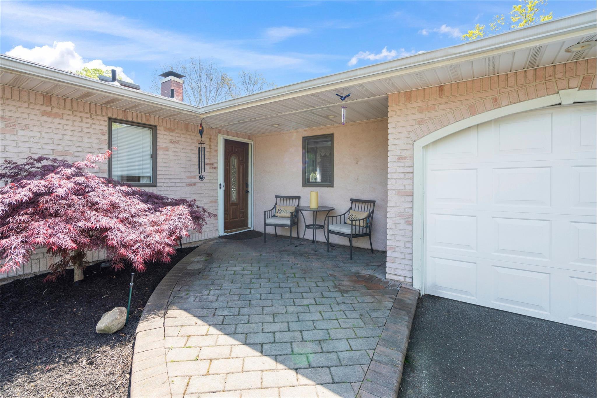 Single Family Antrim  Suffolk County, NY 11738, MLS-854868-3