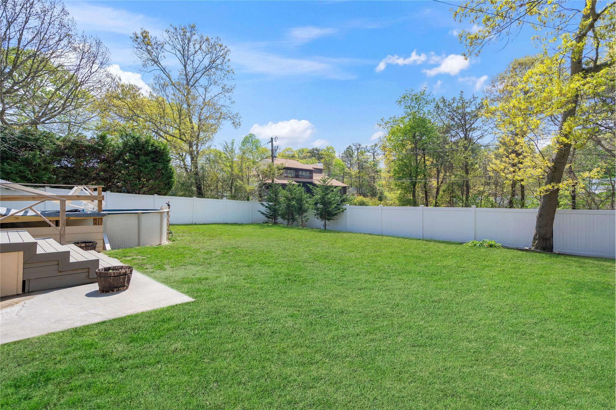 Single Family Antrim  Suffolk County, NY 11738, MLS-854868-31