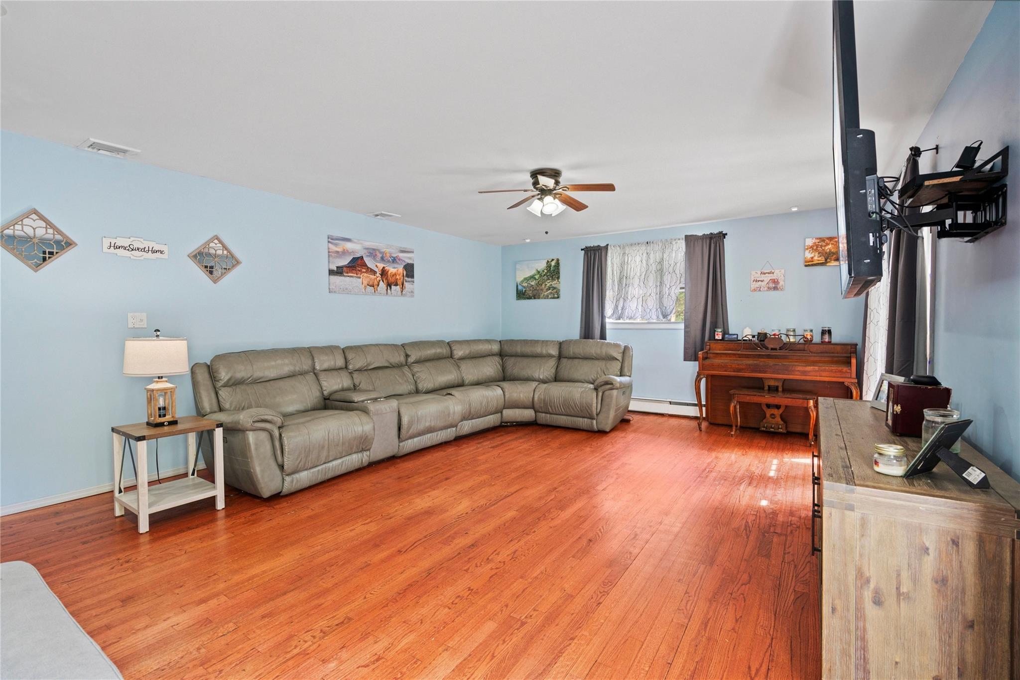 Single Family Antrim  Suffolk County, NY 11738, MLS-854868-6