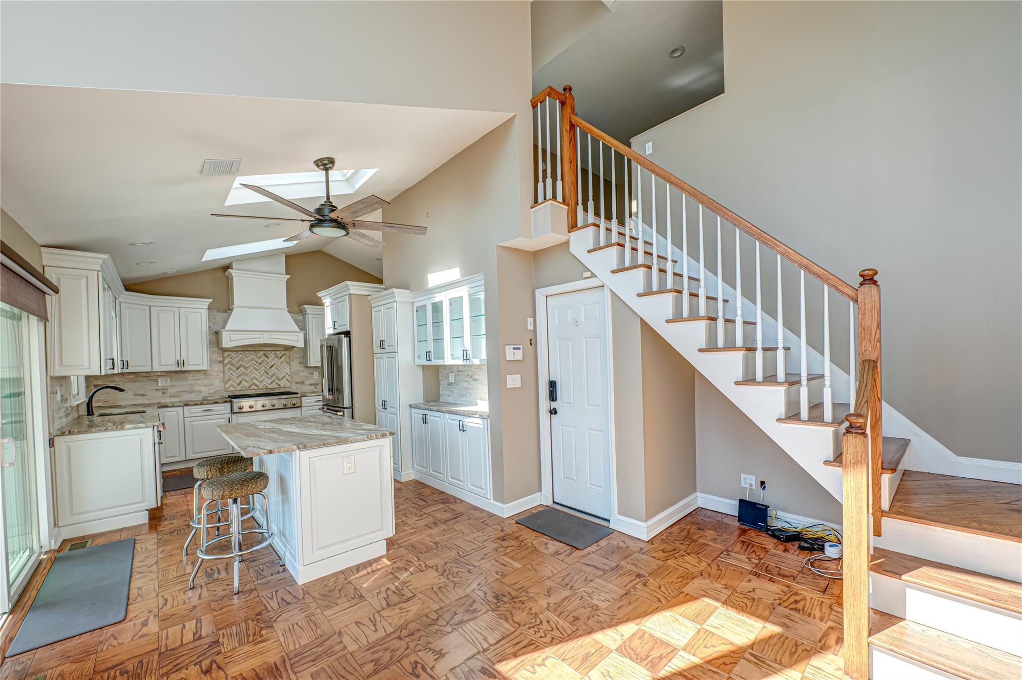 Single Family Melbury  Suffolk County, NY 11702, MLS-854874-10