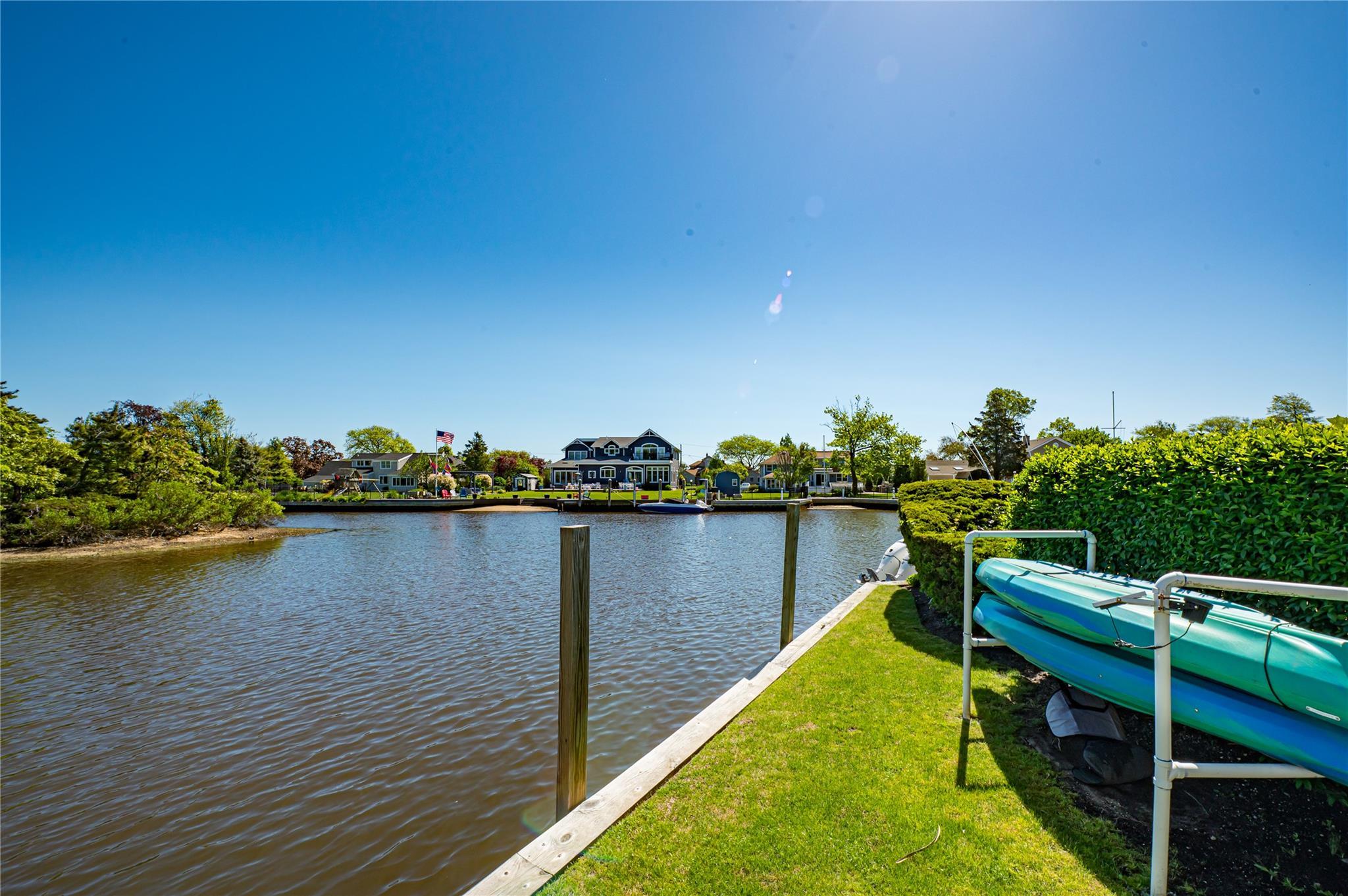 Single Family Melbury  Suffolk County, NY 11702, MLS-854874-28