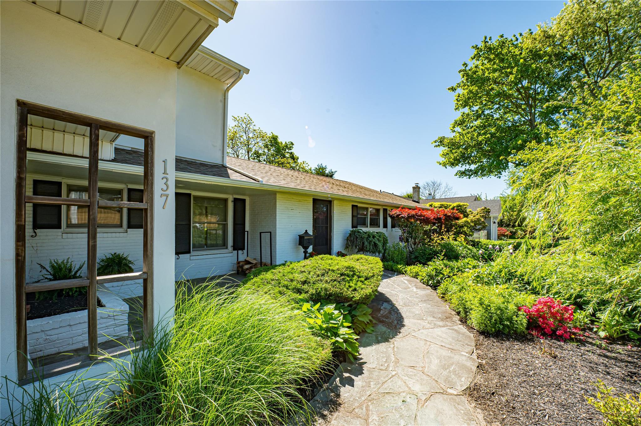 Single Family Melbury  Suffolk County, NY 11702, MLS-854874-4