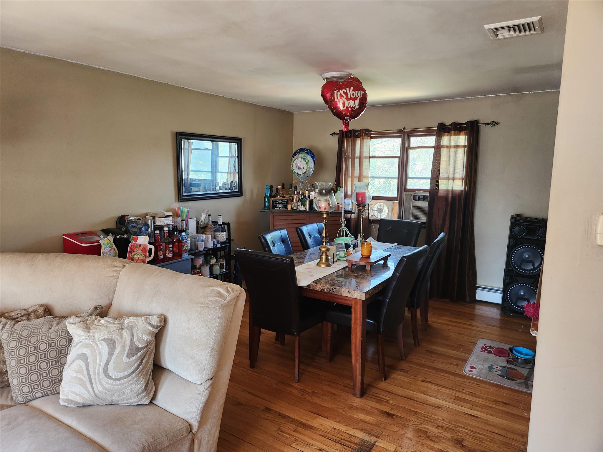 Single Family Mulford  Nassau County, NY 11550, MLS-854881-10