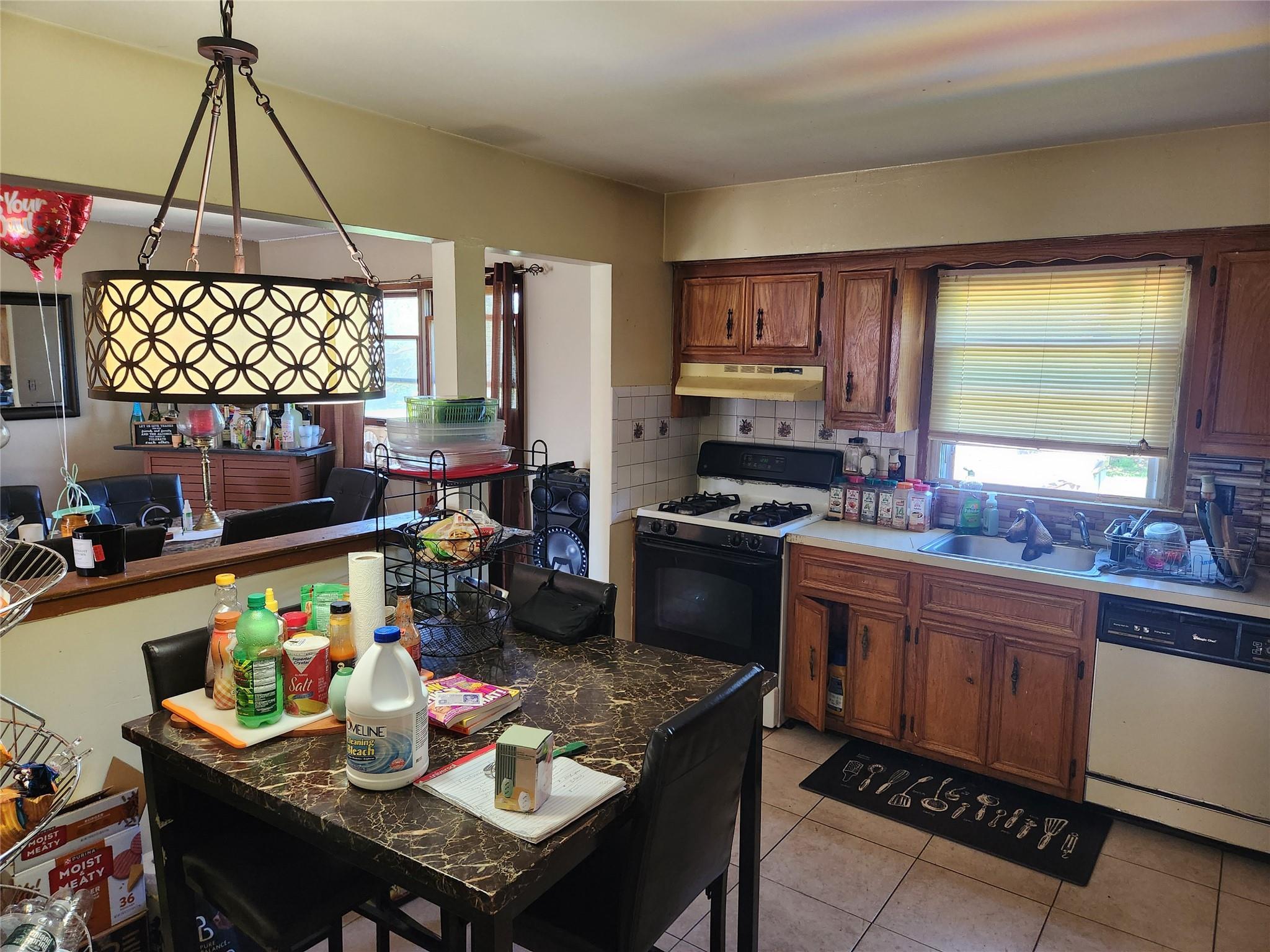Single Family Mulford  Nassau County, NY 11550, MLS-854881-8
