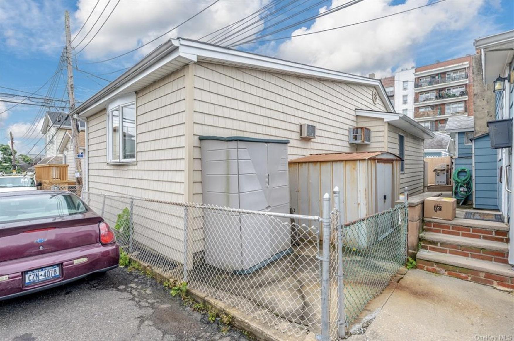 Coop Alden  Bronx, NY 10465, MLS-854889-17