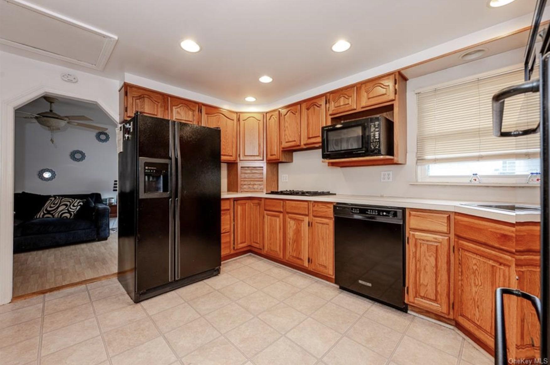 Coop Alden  Bronx, NY 10465, MLS-854889-8