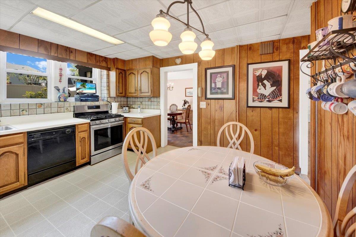 Single Family Westchester  Westchester County, NY 10707, MLS-854897-6