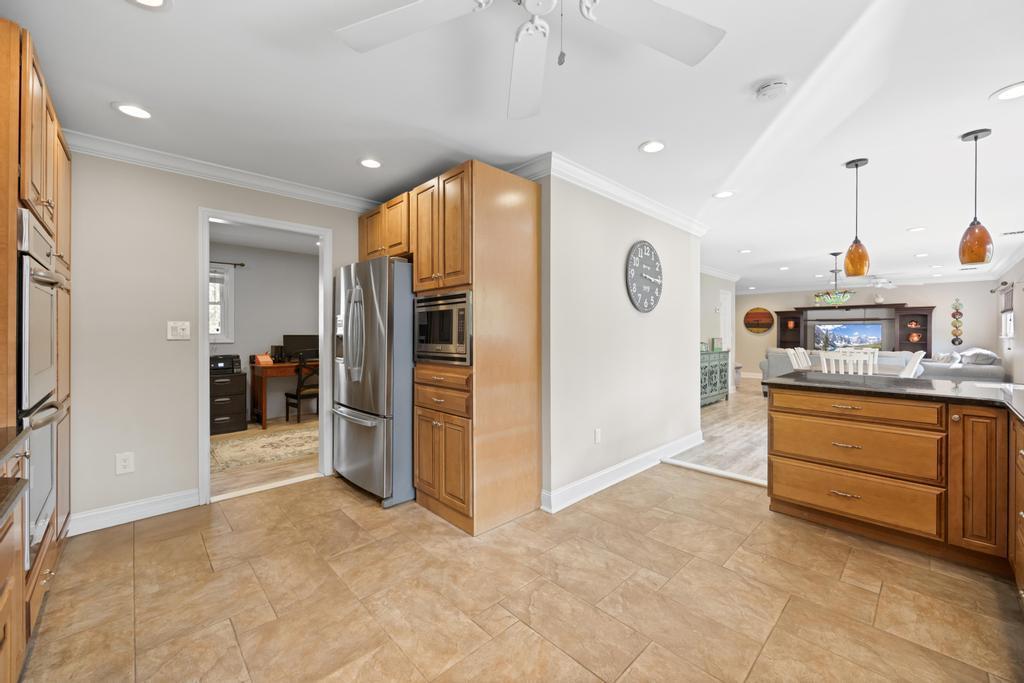 Single Family Ficus  Suffolk County, NY 11776, MLS-854901-25