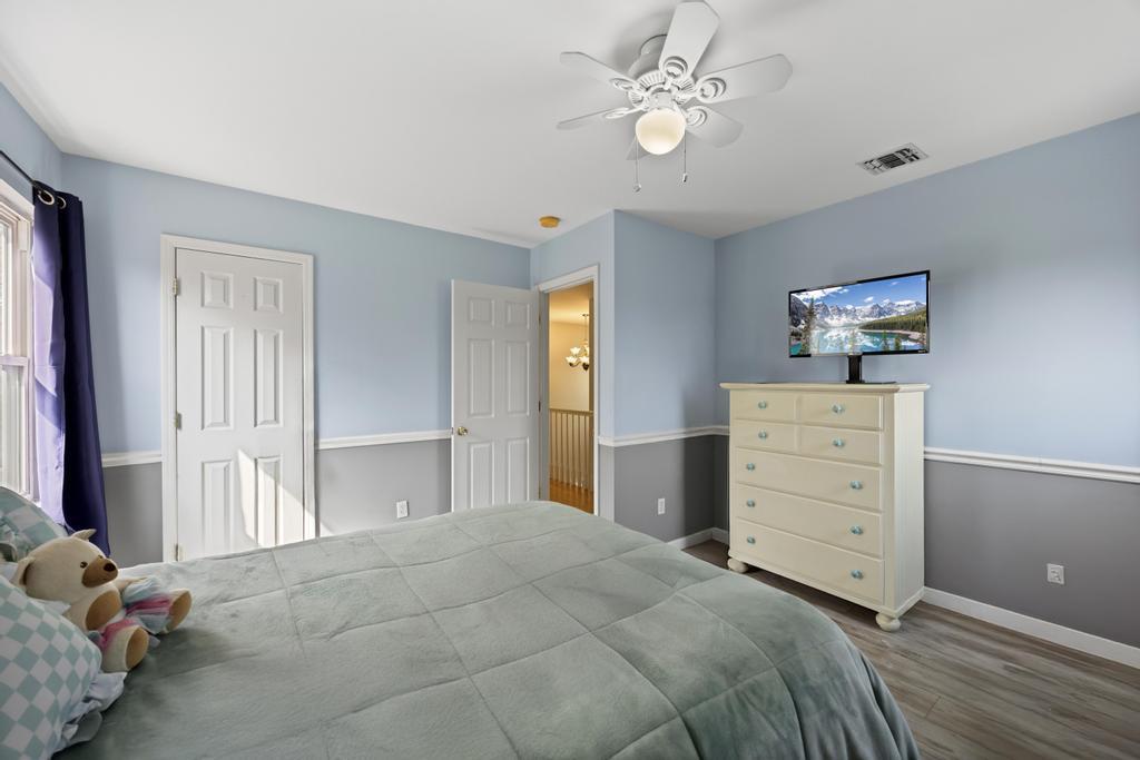 Single Family Ficus  Suffolk County, NY 11776, MLS-854901-32