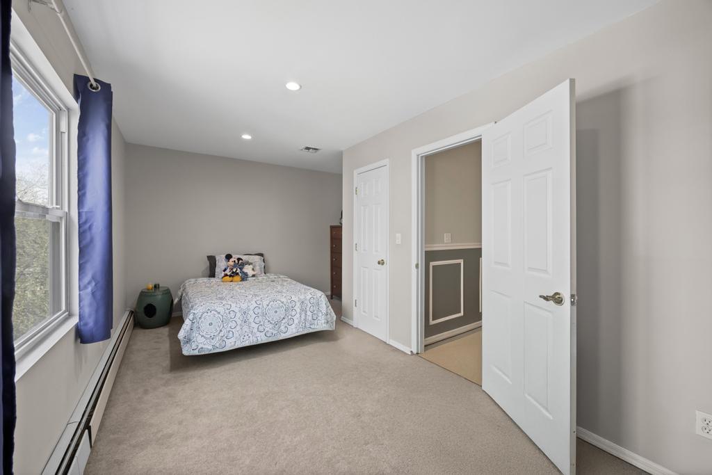 Single Family Ficus  Suffolk County, NY 11776, MLS-854901-34