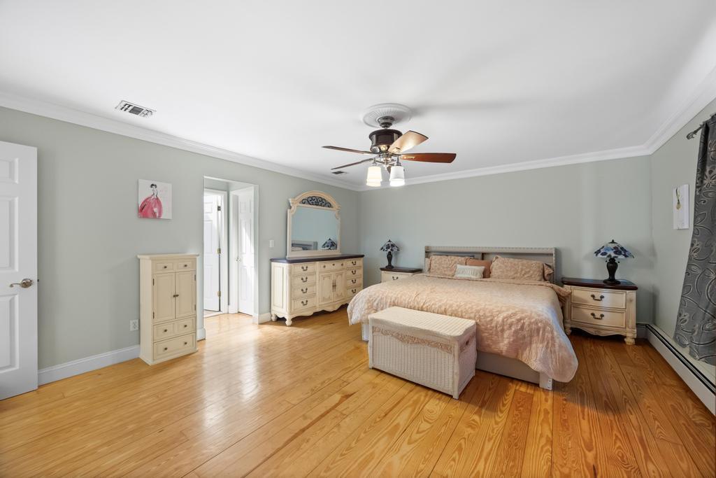 Single Family Ficus  Suffolk County, NY 11776, MLS-854901-38