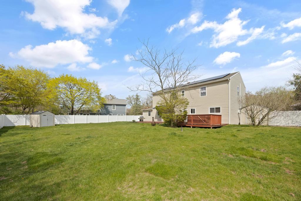 Single Family Ficus  Suffolk County, NY 11776, MLS-854901-8