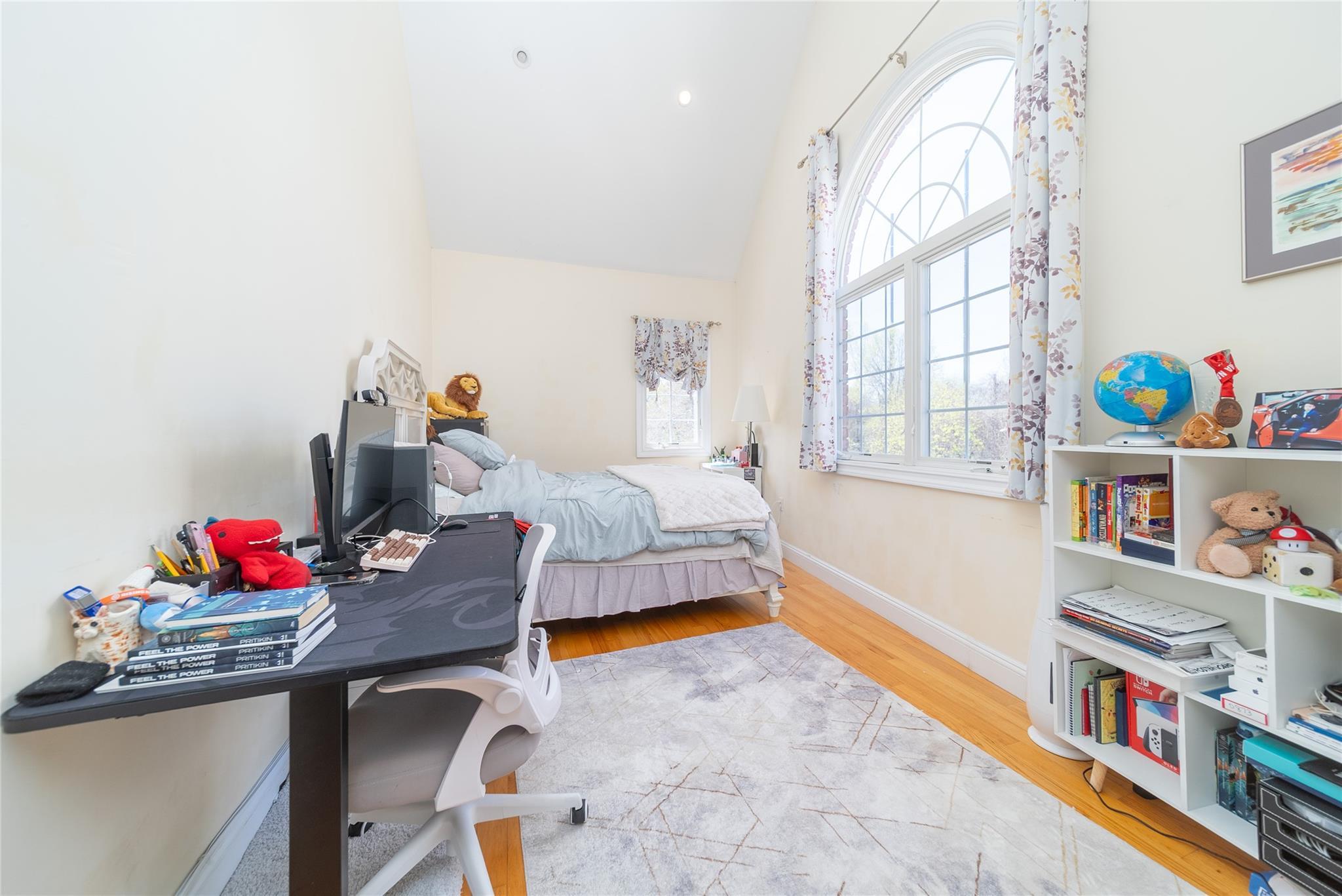 Single Family Commonwealth  Queens, NY 11362, MLS-854913-15
