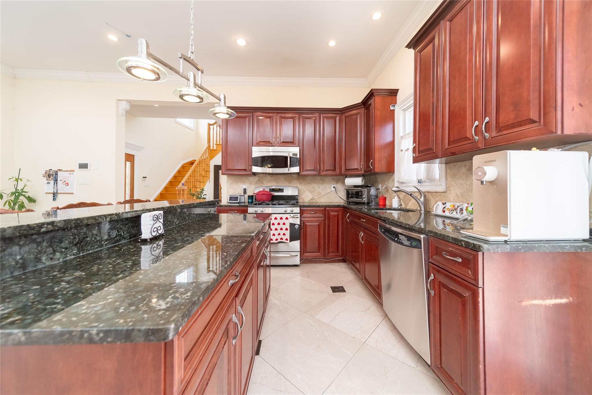 Single Family Commonwealth  Queens, NY 11362, MLS-854913-7