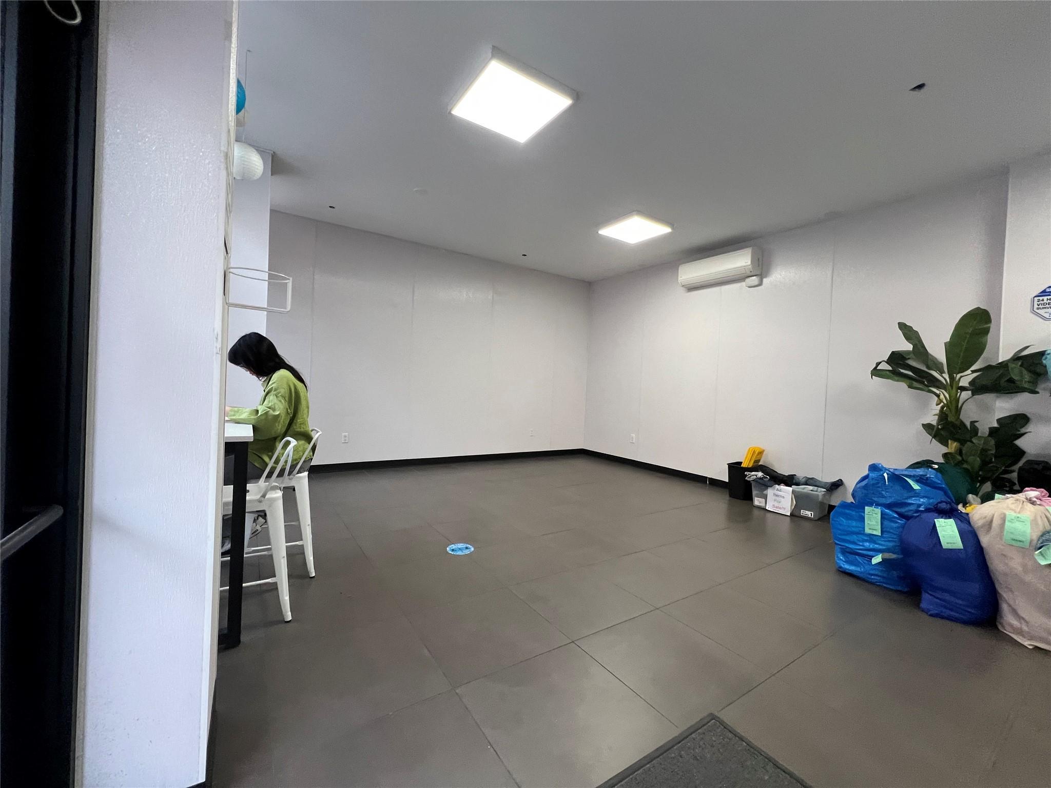 Commercial Lease Throop  Brooklyn, NY 11221, MLS-854930-7