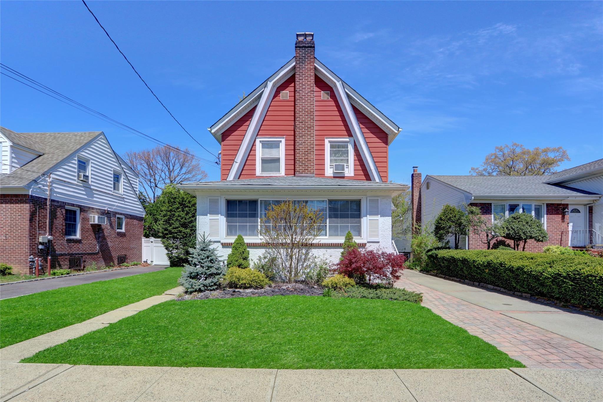 Single Family Beverly  Nassau County, NY 11580, MLS-854932-2