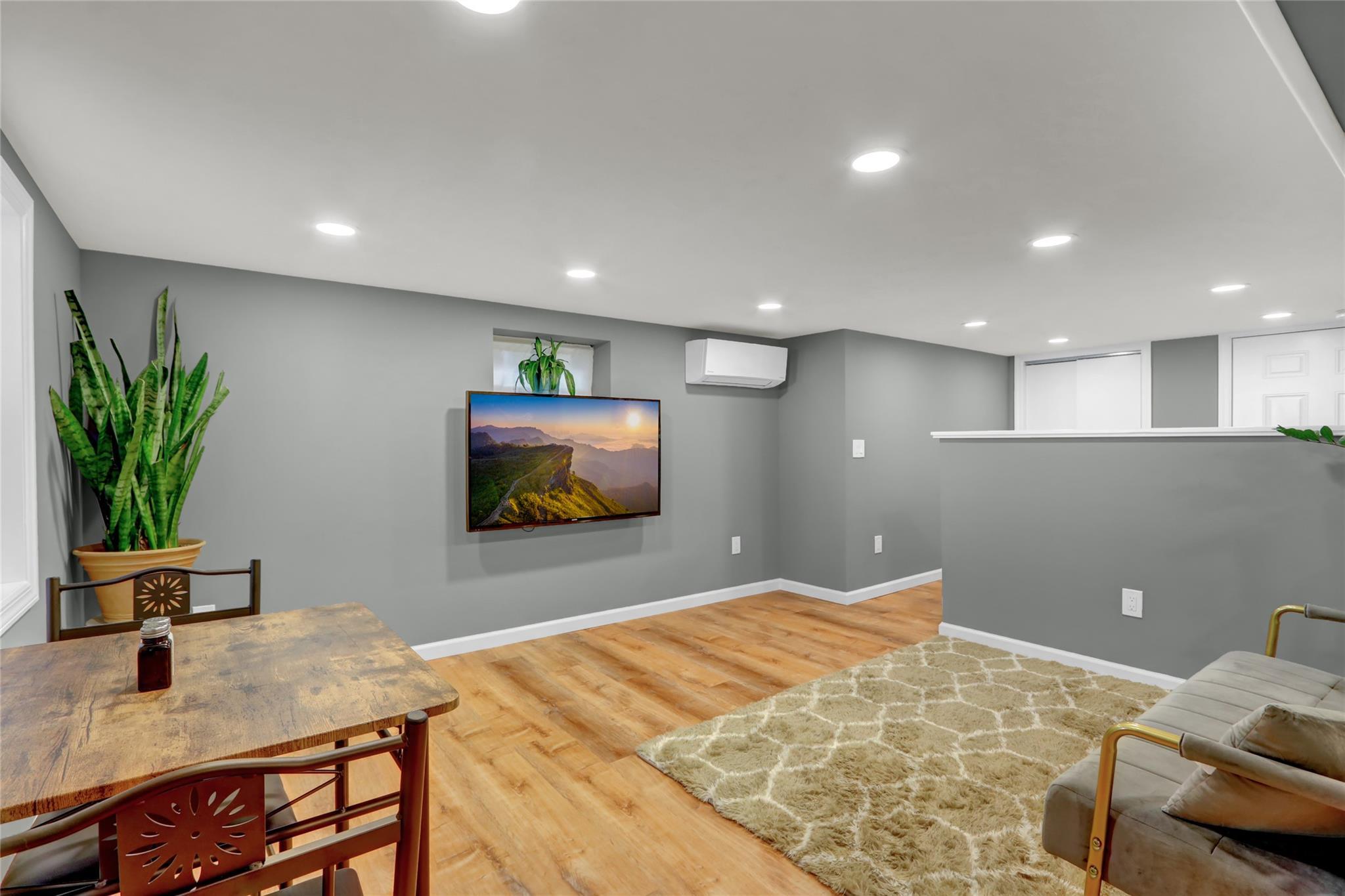 Single Family Beverly  Nassau County, NY 11580, MLS-854932-25