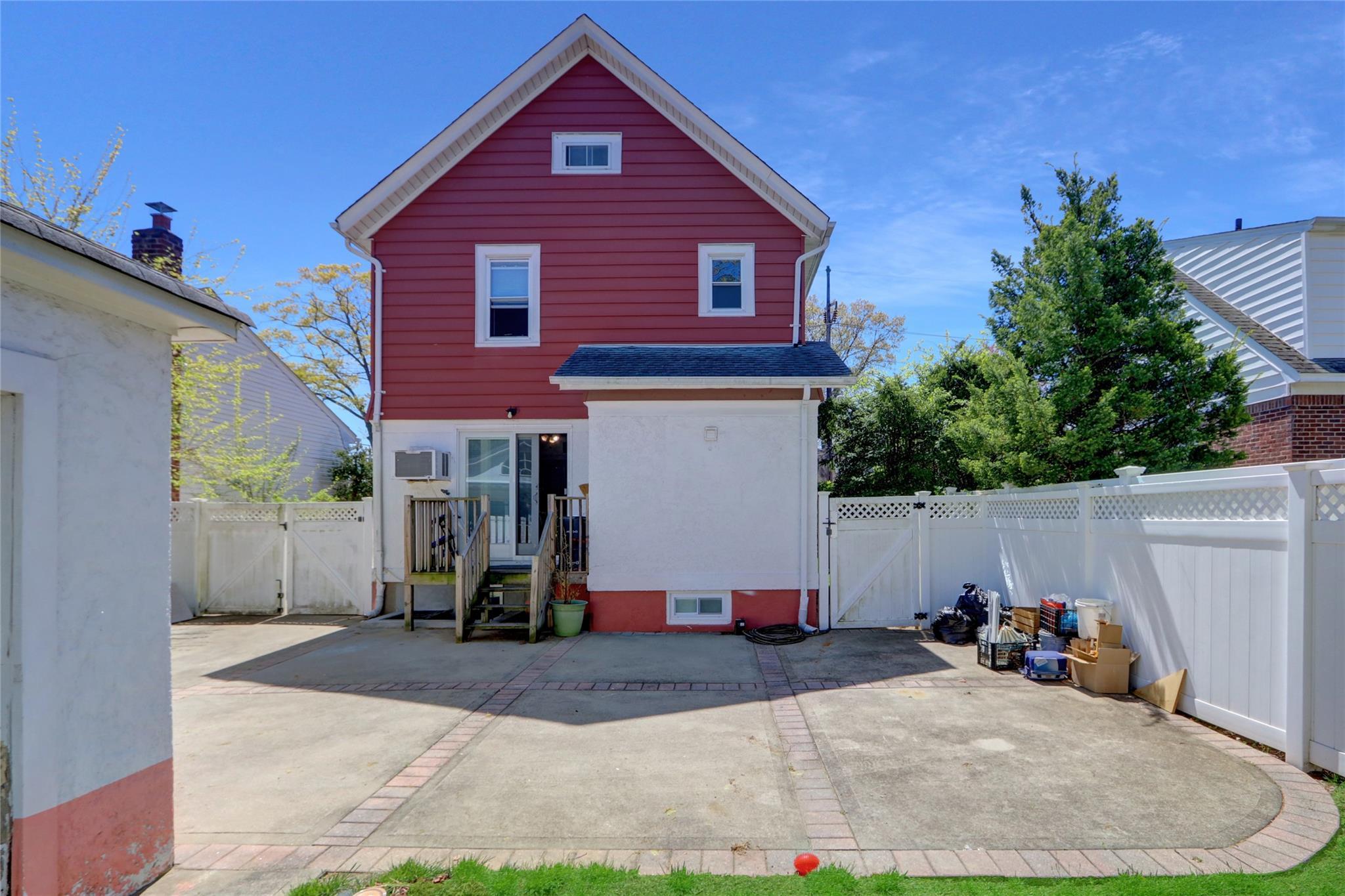 Single Family Beverly  Nassau County, NY 11580, MLS-854932-7