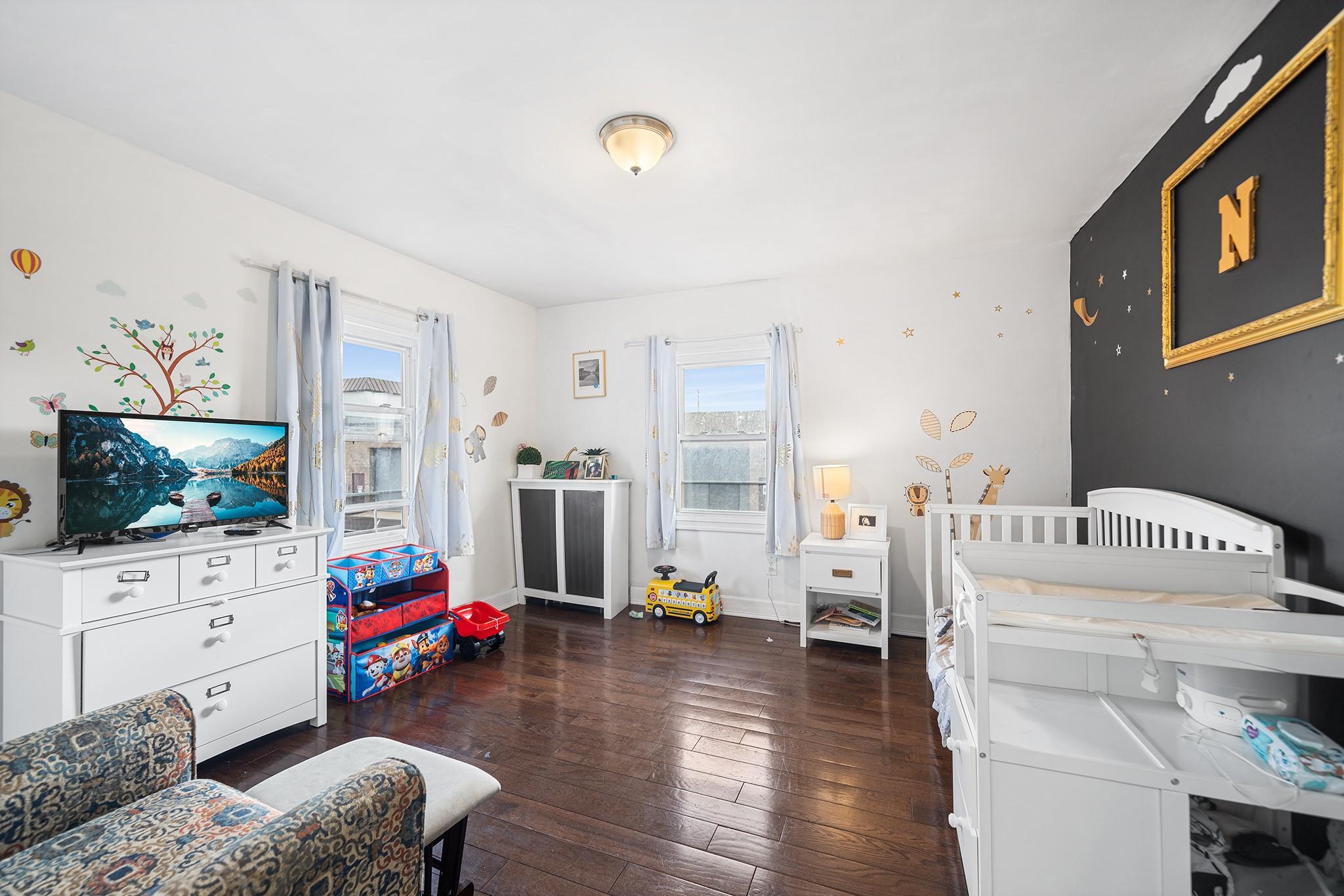 Single Family Seaman  Nassau County, NY 11520, MLS-854933-17