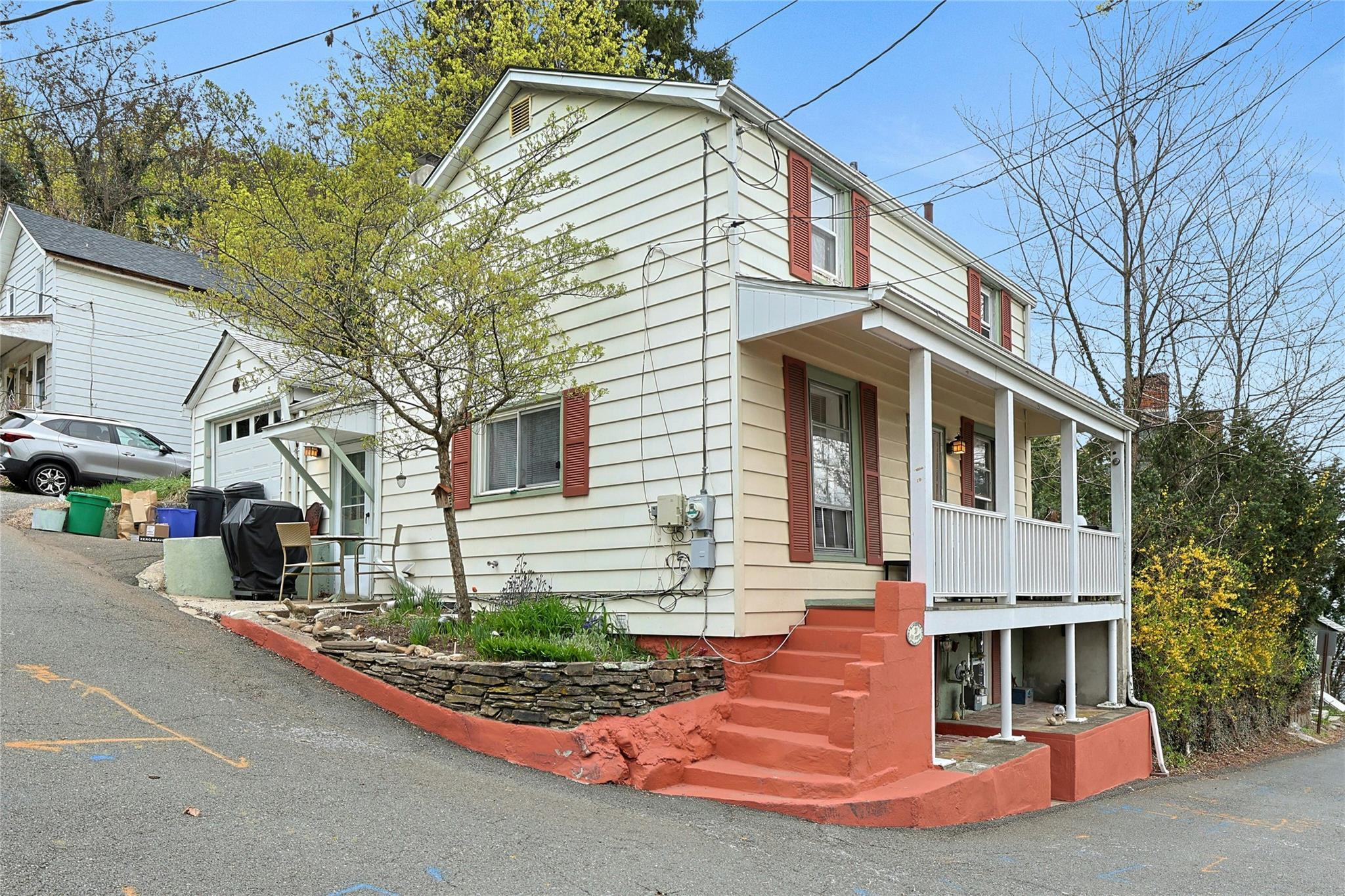 Single Family Oak  Rockland County, NY 10968, MLS-854939-2