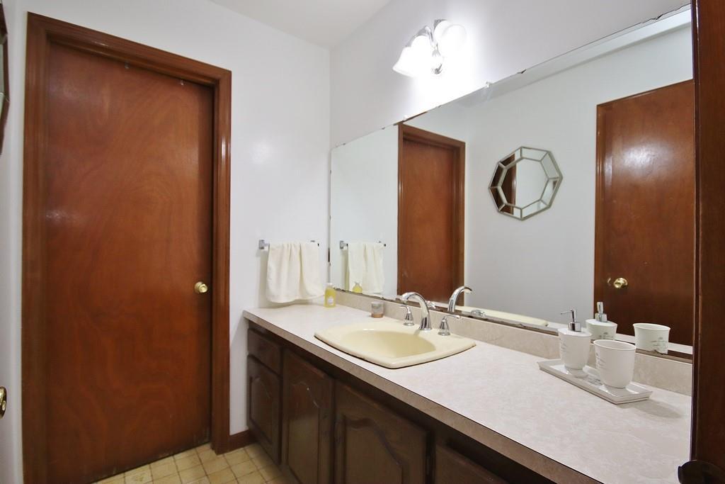 Single Family Old Phillips Hill  Rockland County, NY 10956, MLS-854941-15