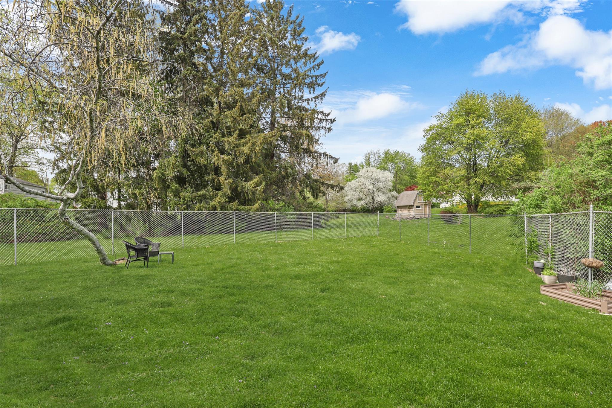 Single Family Hedge  Westchester County, NY 10598, MLS-854957-19