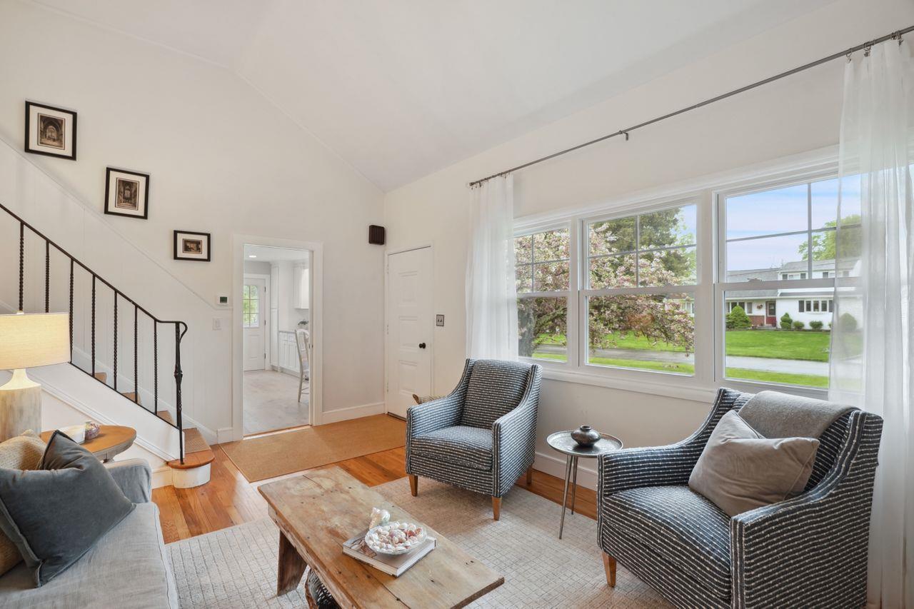 Single Family Hedge  Westchester County, NY 10598, MLS-854957-4