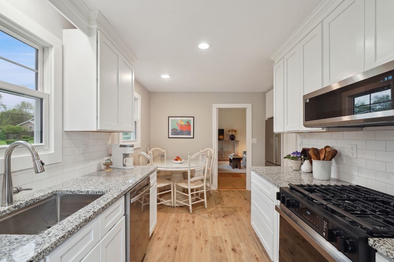 Single Family Hedge  Westchester County, NY 10598, MLS-854957-6