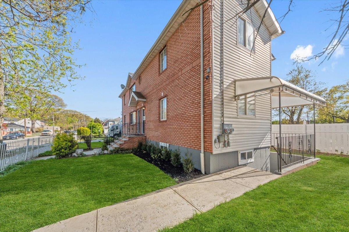 Single Family Lansing Ave  Queens, NY 11413, MLS-854969-4