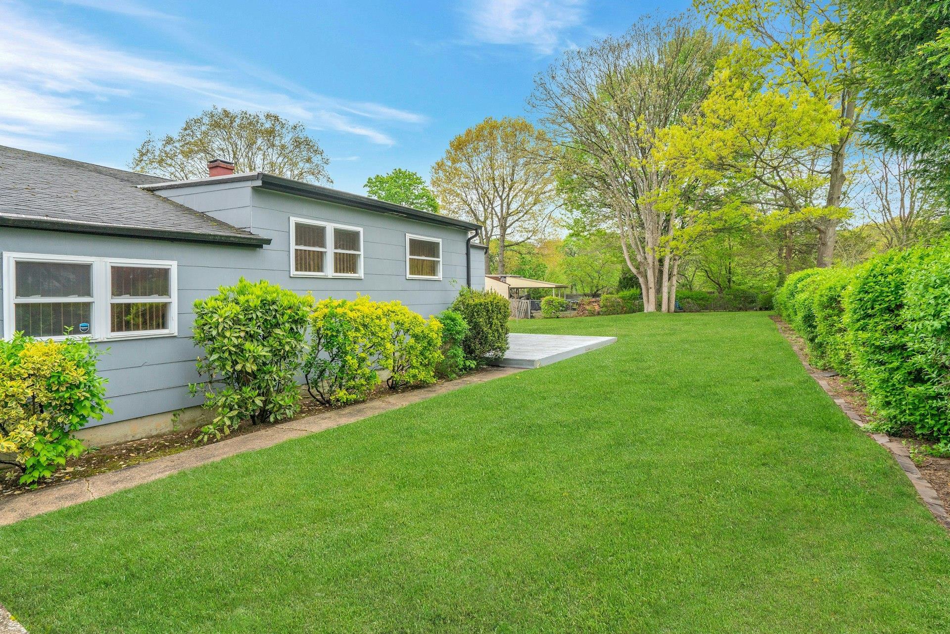 Single Family Glenn  Suffolk County, NY 11717, MLS-854994-25