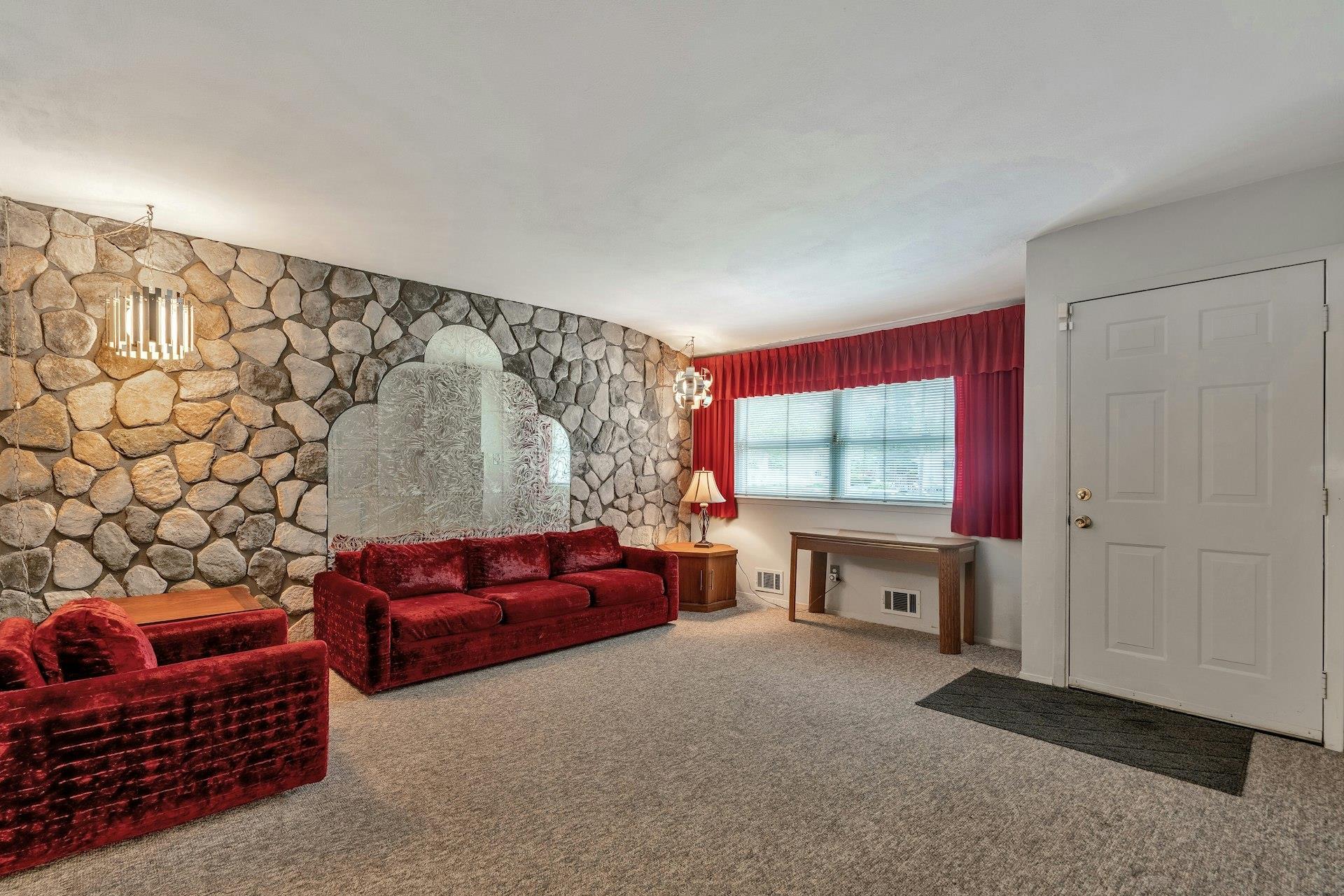 Single Family Glenn  Suffolk County, NY 11717, MLS-854994-4