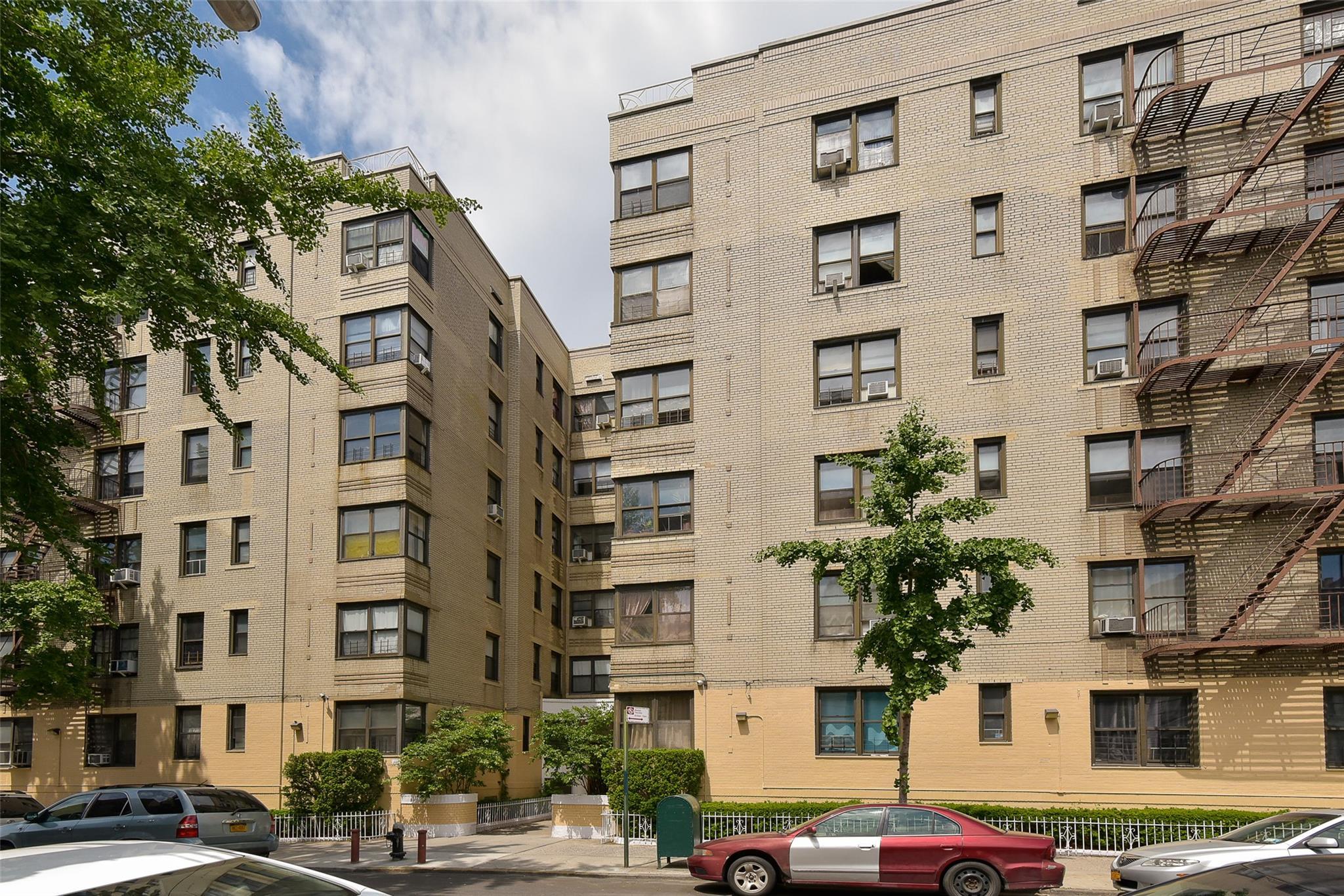 Coop Creston  Bronx, NY 10468, MLS-854998-8