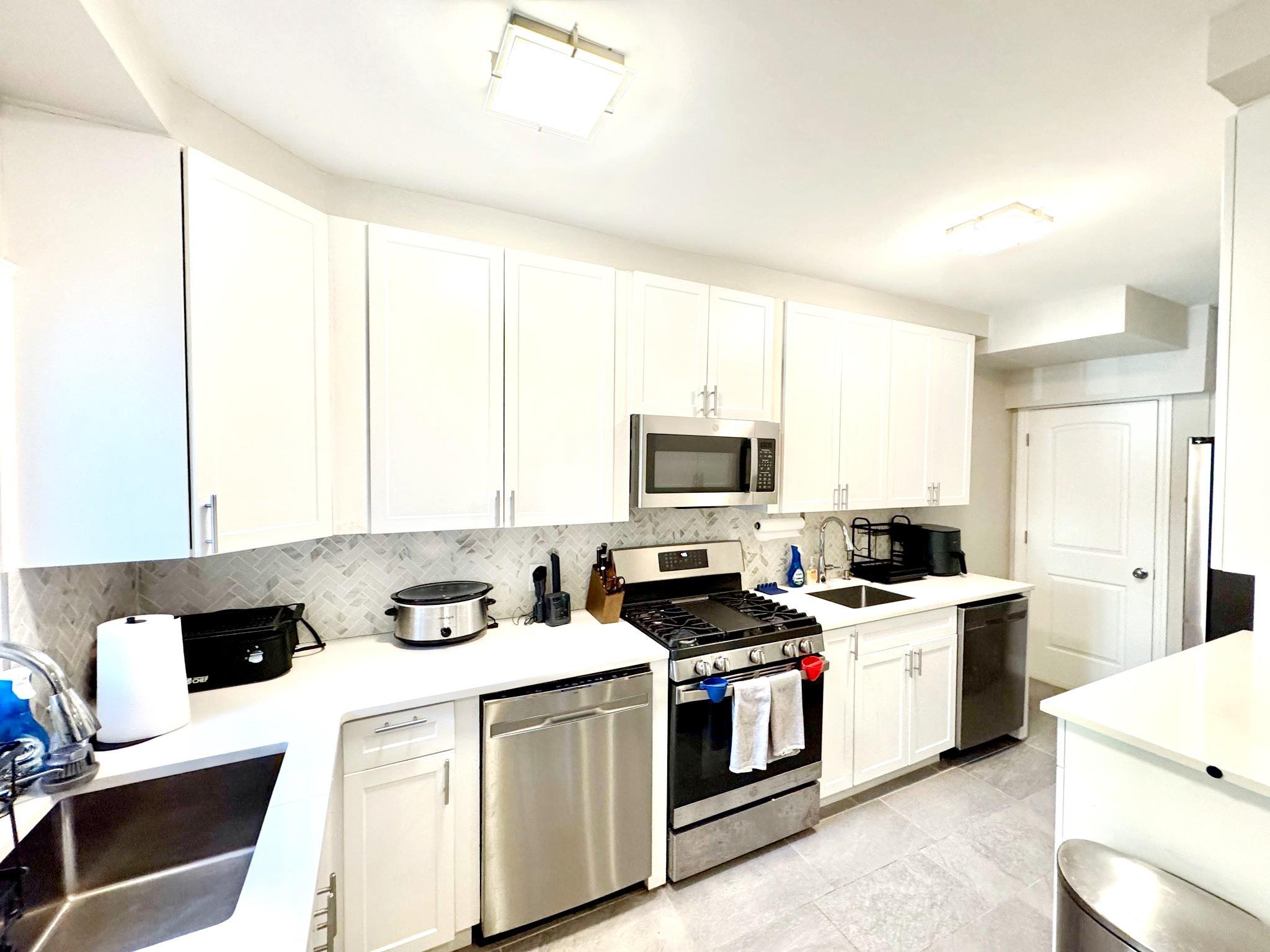 Single Family 141st  Queens, NY 11367, MLS-855007-5