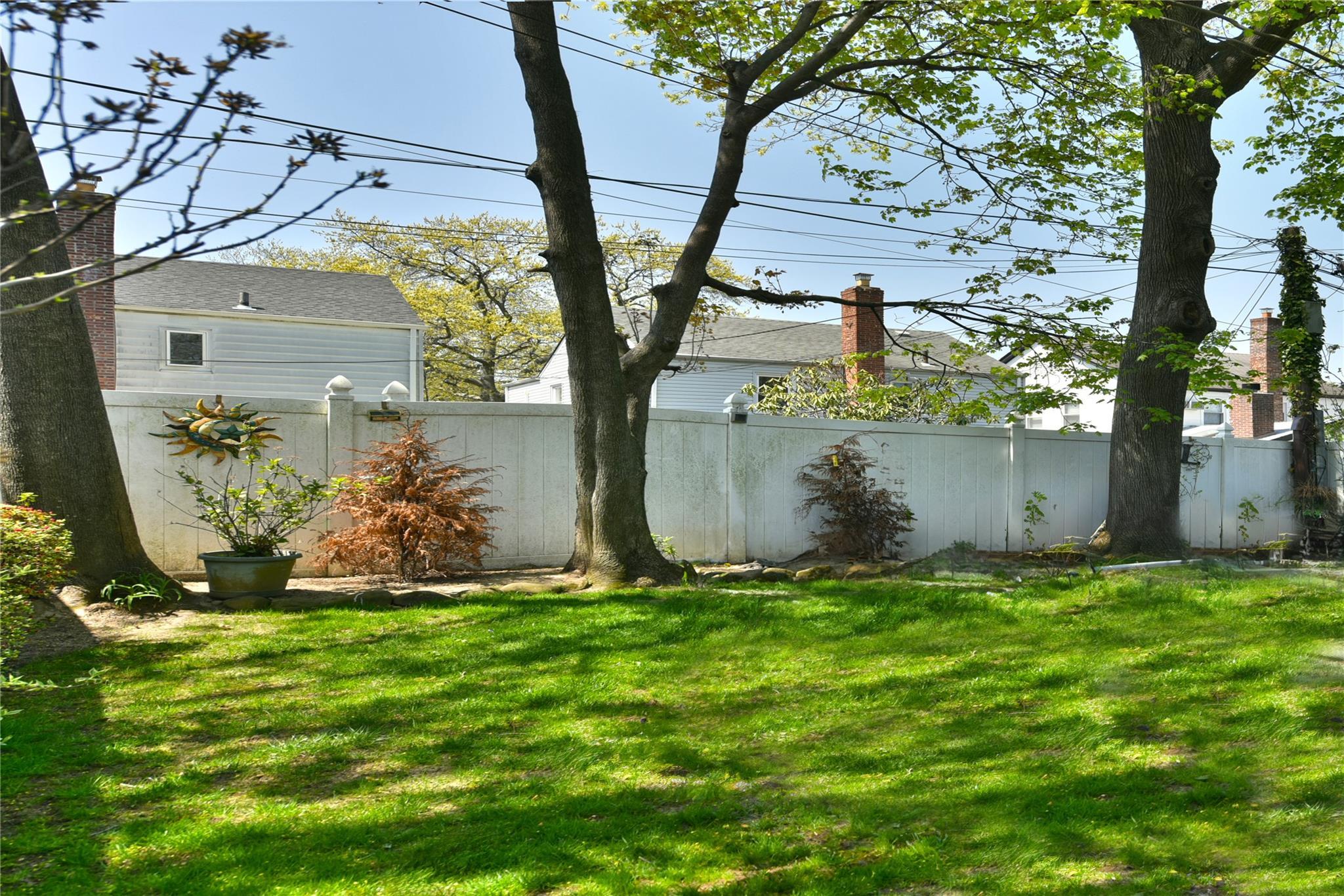 Single Family 215th  Queens, NY 11427, MLS-855009-19