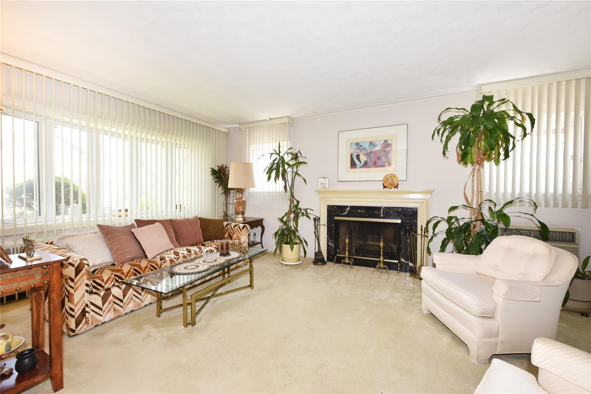 Single Family 215th  Queens, NY 11427, MLS-855009-5