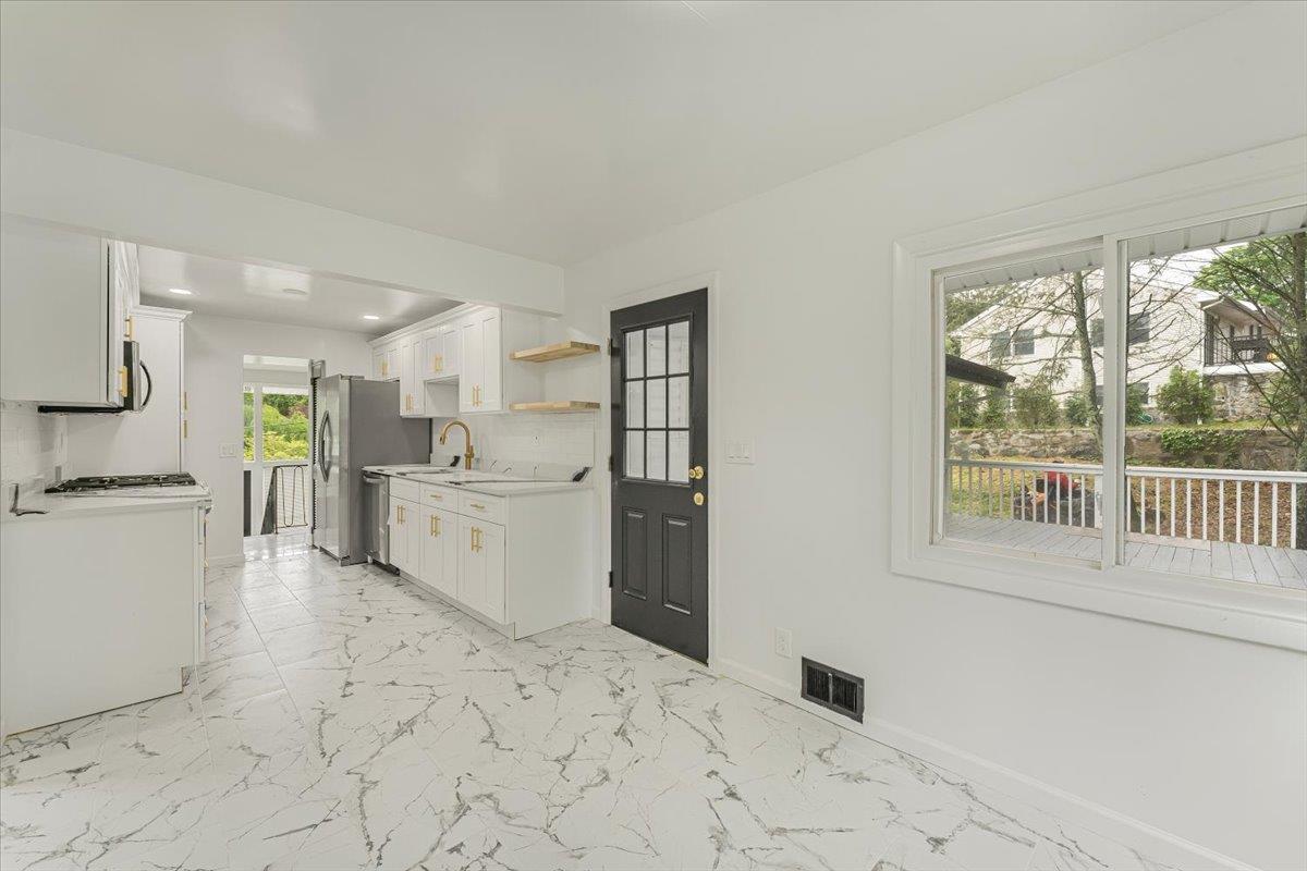Single Family California  Westchester County, NY 10598, MLS-855025-18