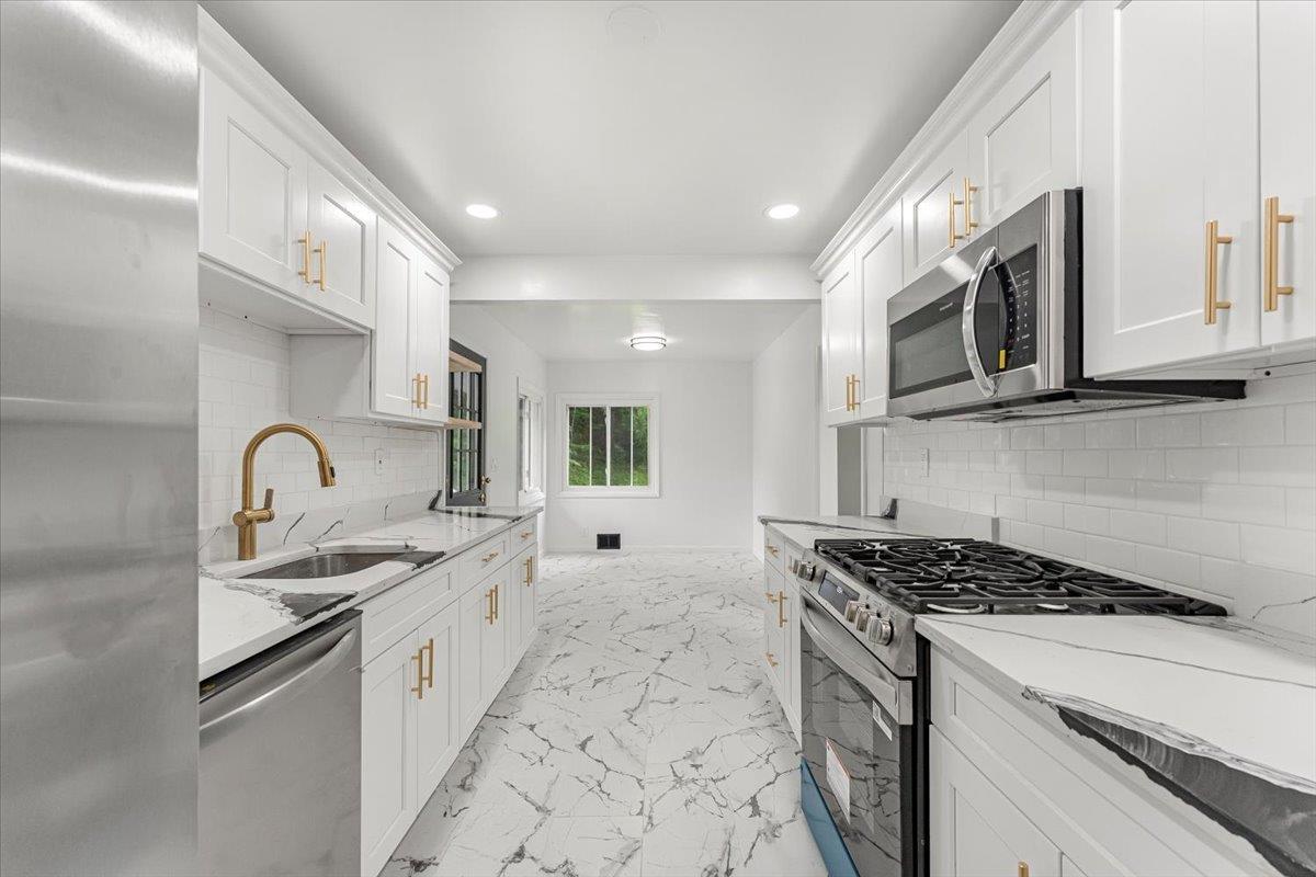 Single Family California  Westchester County, NY 10598, MLS-855025-20
