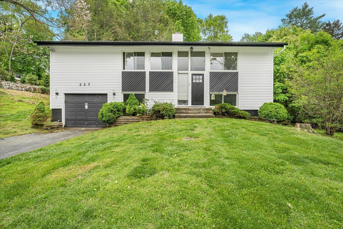 Single Family California  Westchester County, NY 10598, MLS-855025-29