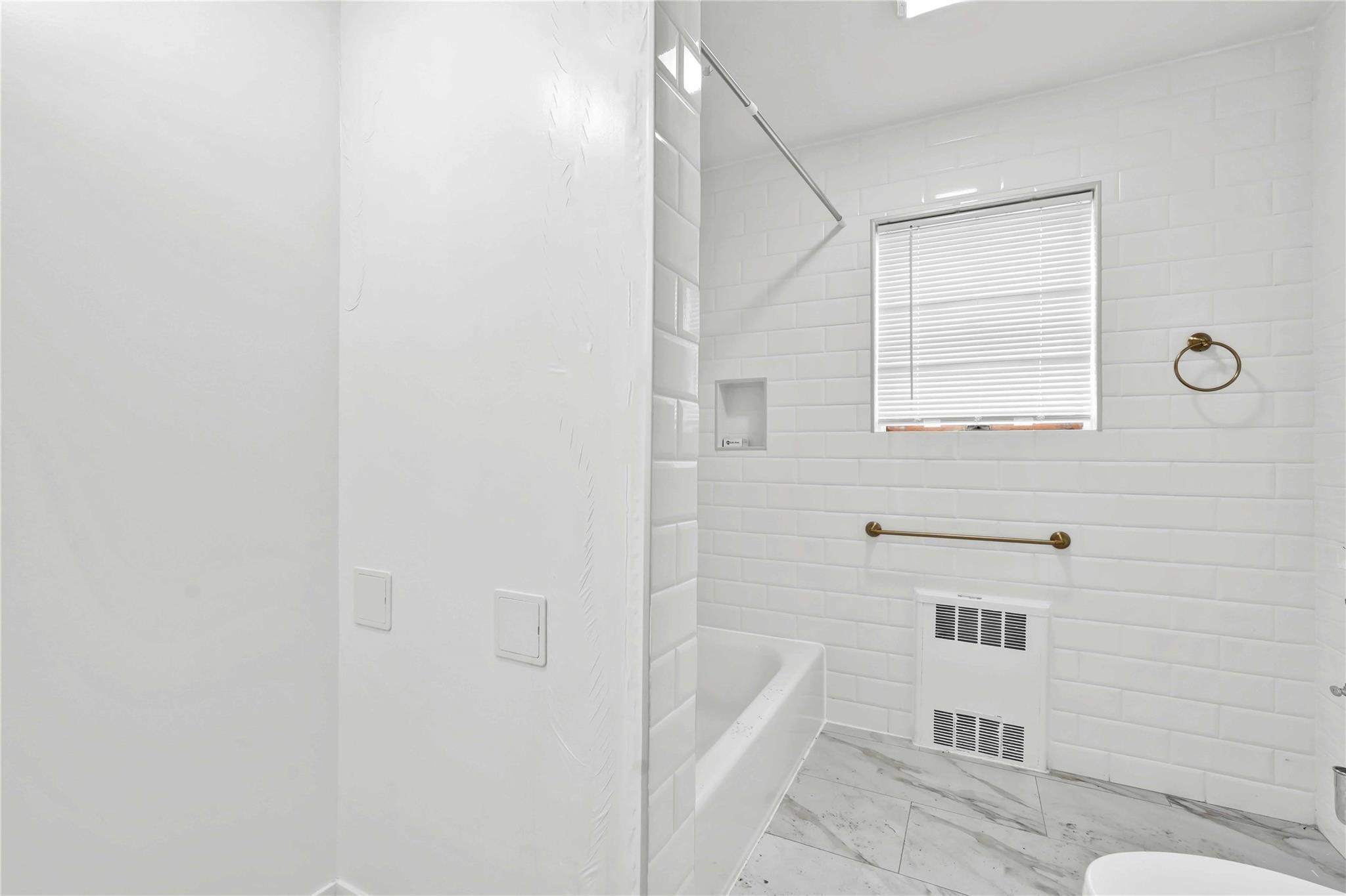 Single Family 150th  Queens, NY 11357, MLS-855034-12