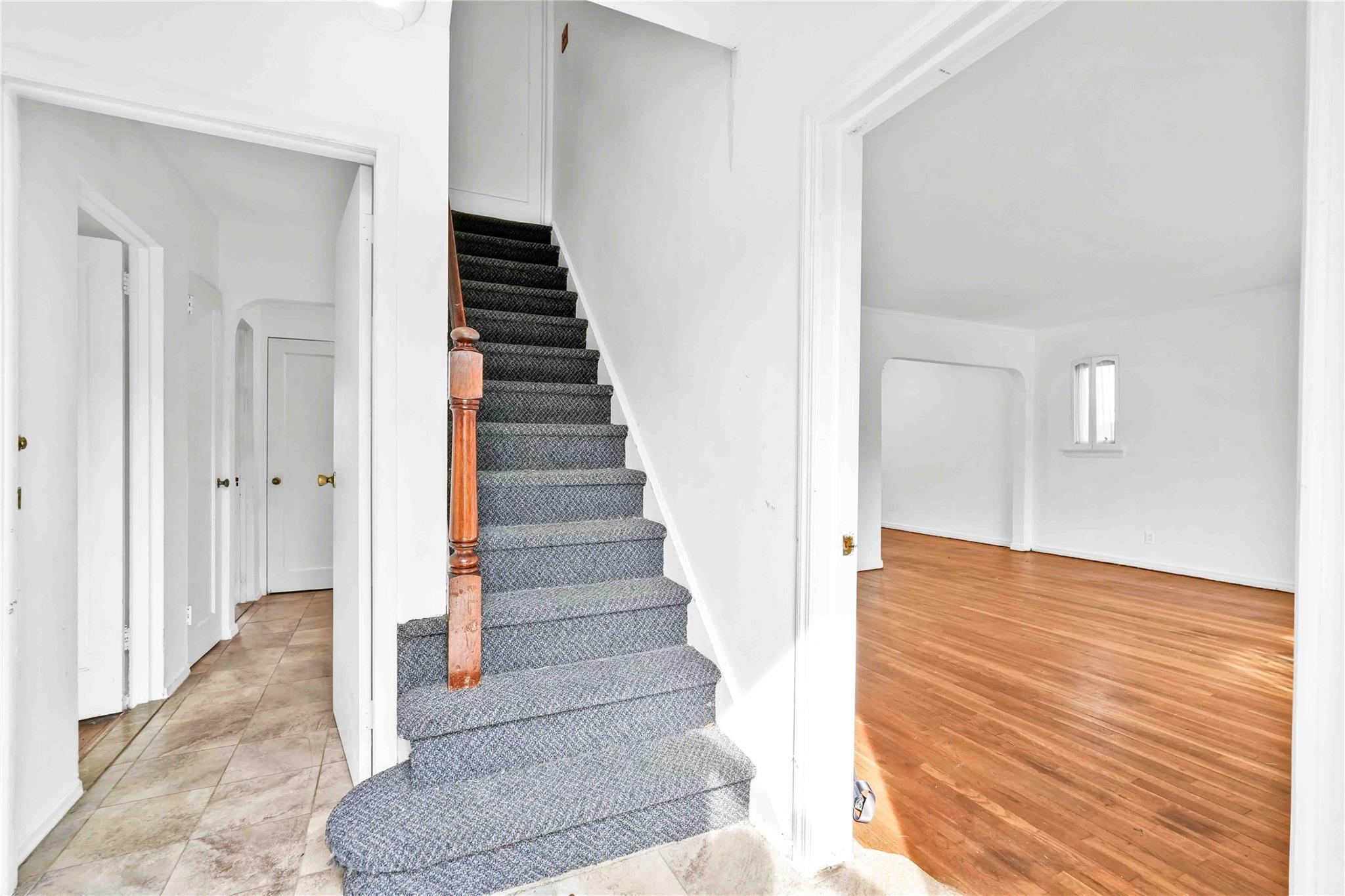 Single Family 150th  Queens, NY 11357, MLS-855034-16