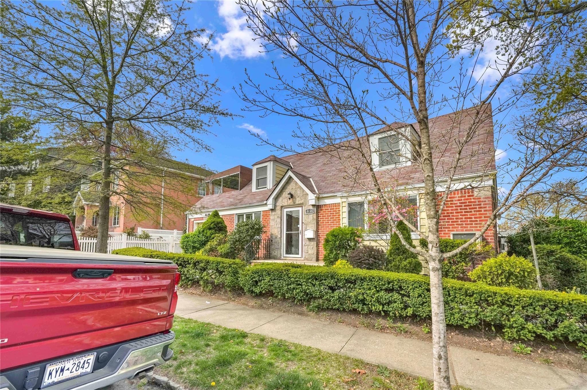 Single Family 150th  Queens, NY 11357, MLS-855034-3