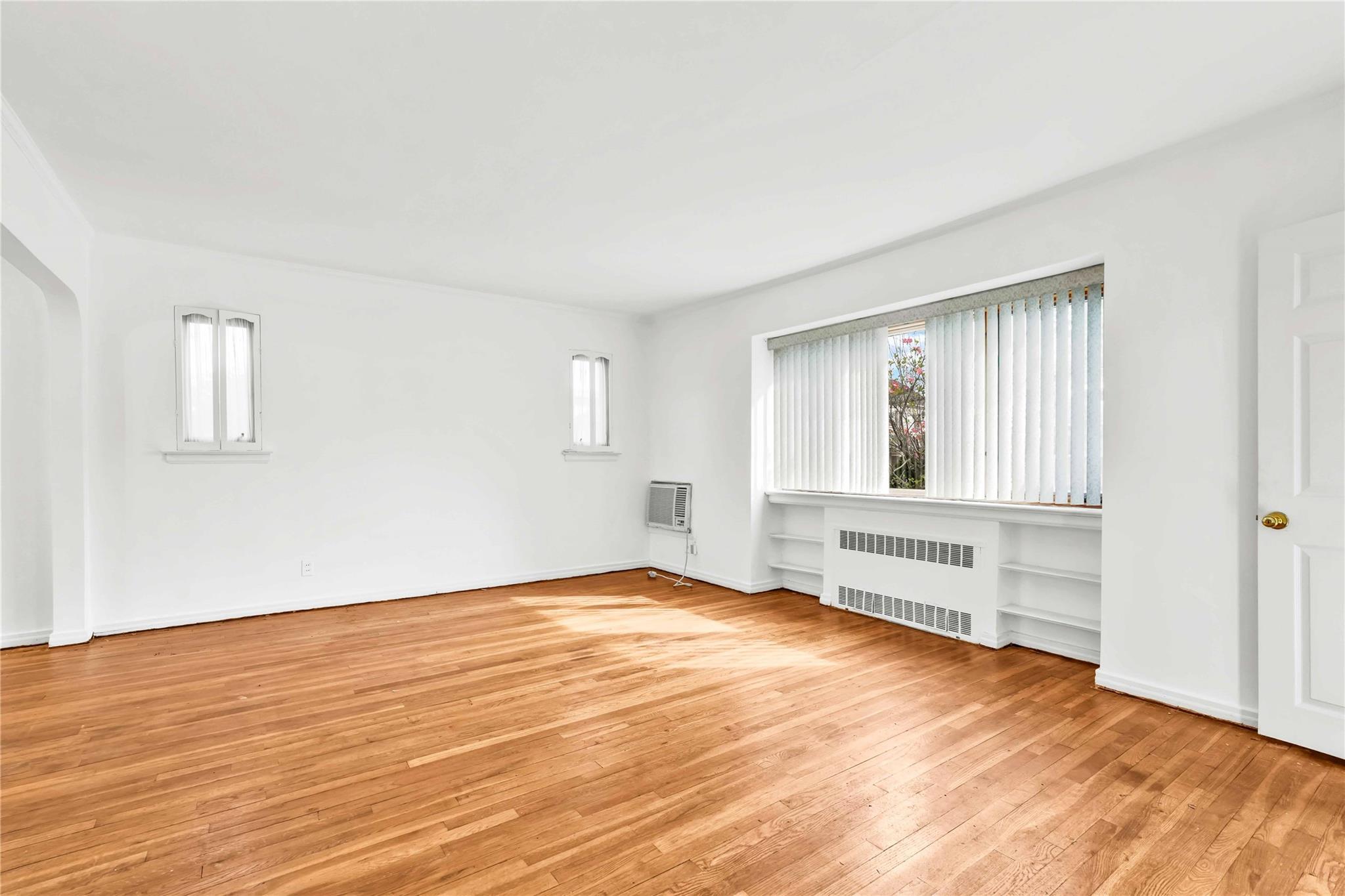 Single Family 150th  Queens, NY 11357, MLS-855034-5